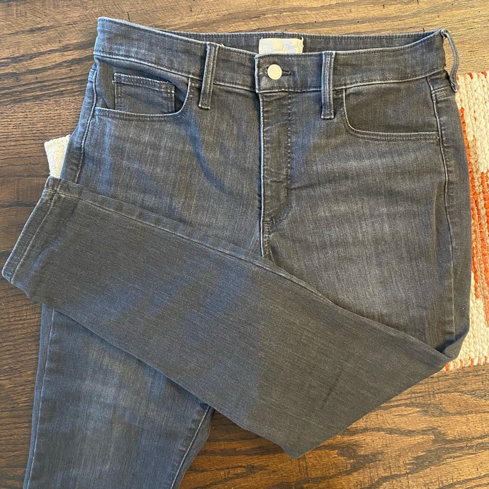 Universal Threads High Rise Skinny